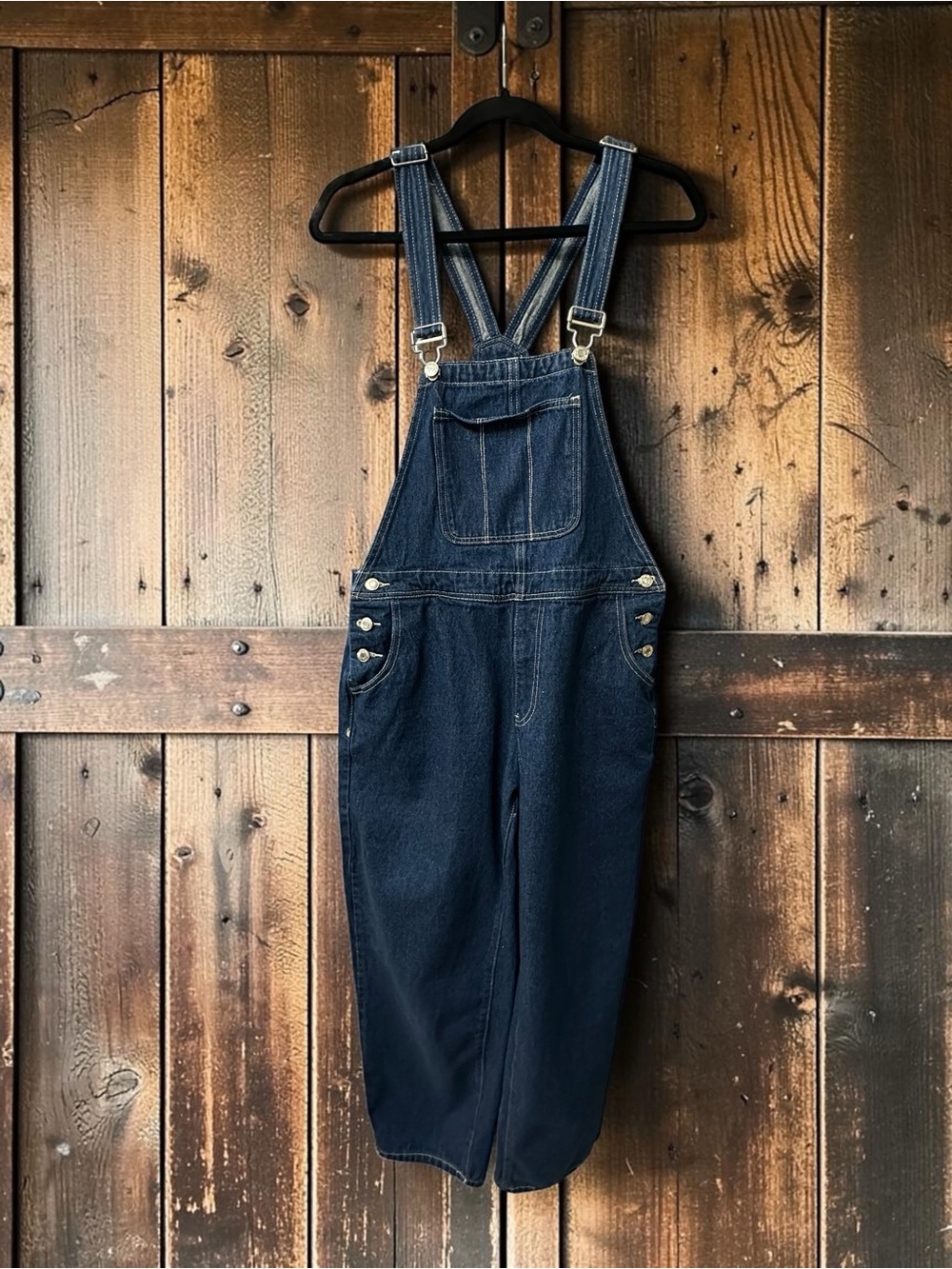 Dazy Denim Overalls. Straight Leg Cut. Dark Wash. Size: XL